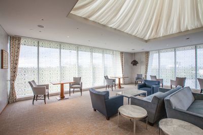 Roller Blind Systems, SG 4960, Multiscreen 1-10%, Room shot "Aga Khan Museum & Ismali Centre", Toronto, Canada, Multiscreen 5% with digital print