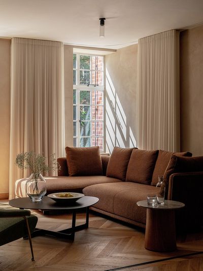Curtain Systems, SG 6870, Colorama 1, Ashley Court, London, United Kingdom