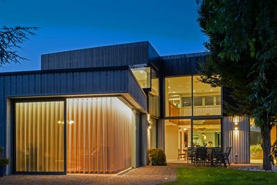 Curtain Systems, SG 5600, Colorama 1, Collie Beag, Cambridge, UK