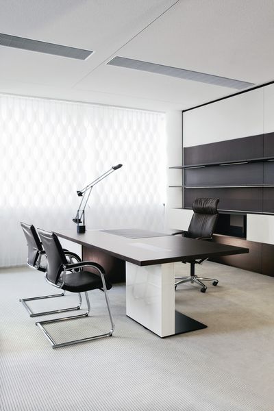 Vertical Blind Systems, SG 2910, Multi Visio, Room shot "Bene Office and Showroom", Vienna, Austria, Vertical Waves